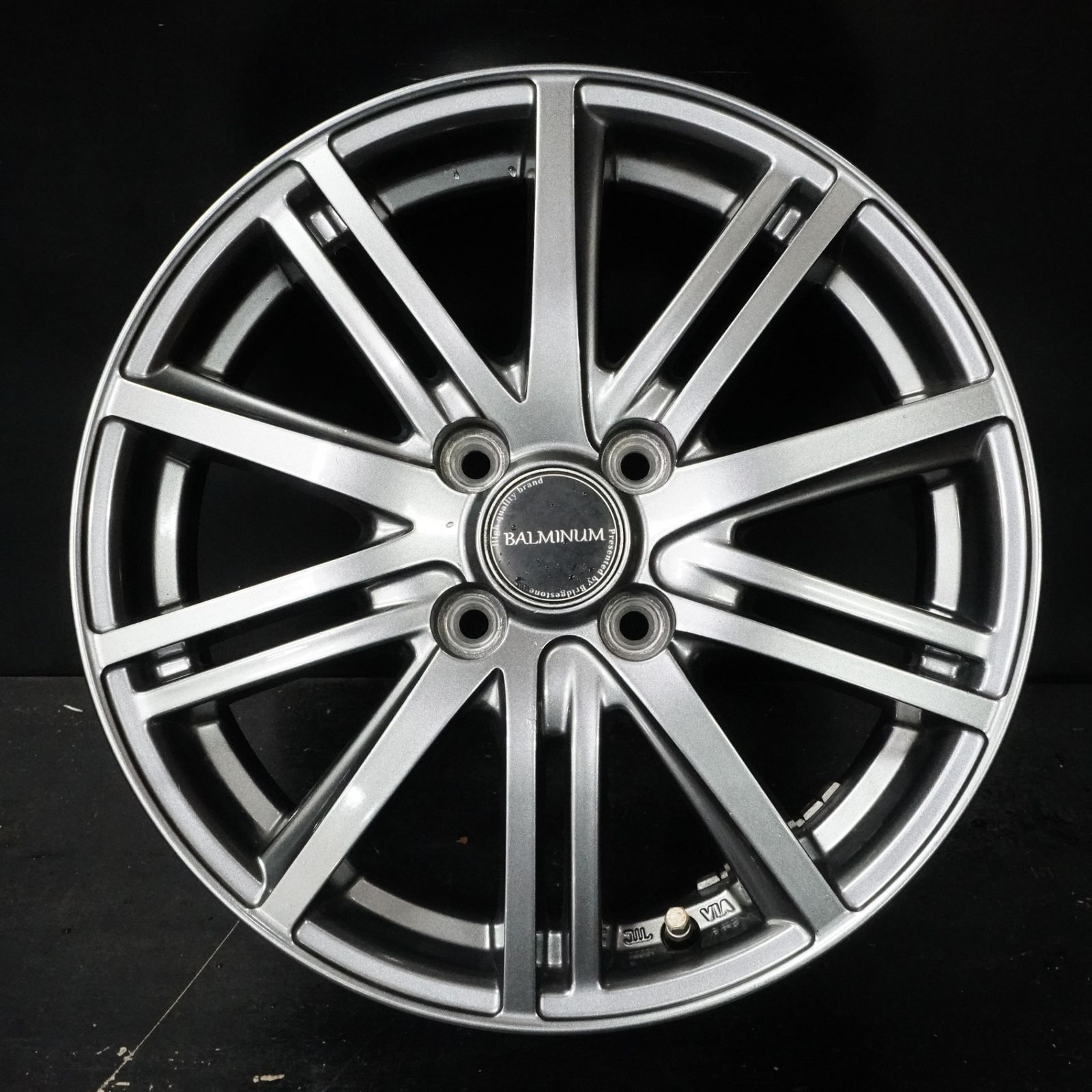 中古ホイール ブリヂストン バルミナ 15インチ 5.5J +42 100 4H 4本