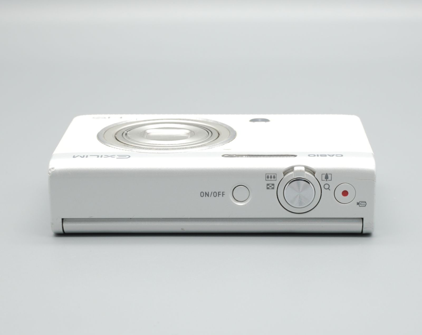 □完動品 CASIO EXILIM EX-ZR60 ホワイト コンパクトデジタルカメラ
