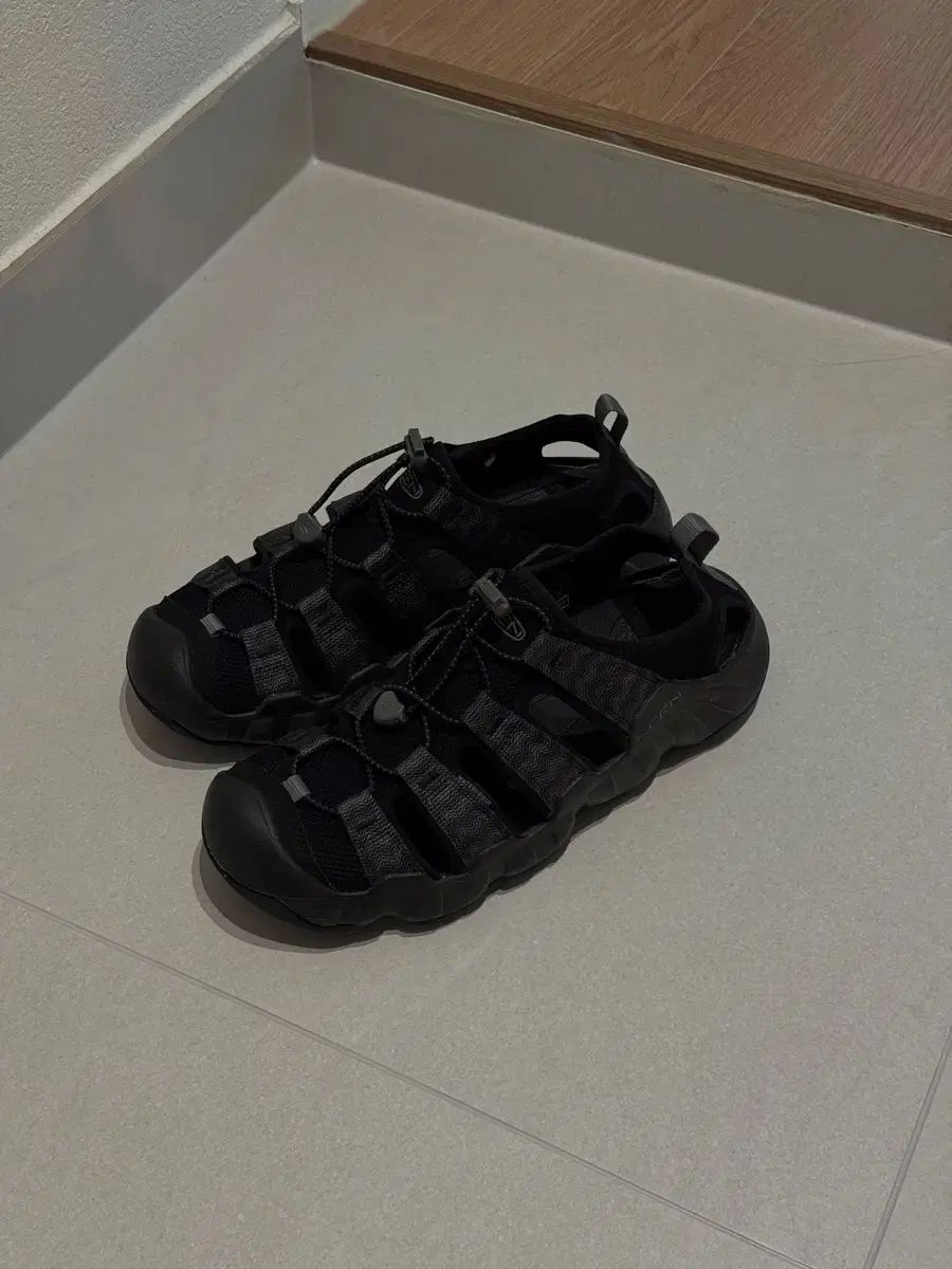 キーン ハイパーポート H2 ブラック メンズ サンダル 285