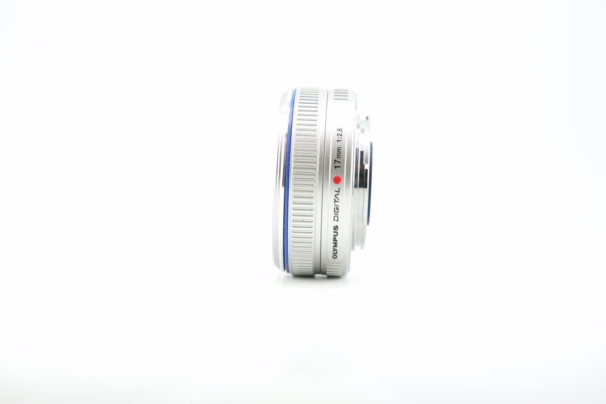 ☆極上品☆オリンパス OLYMPUS M.ZUIKO DIGITAL 17mm F2.8 シルバー