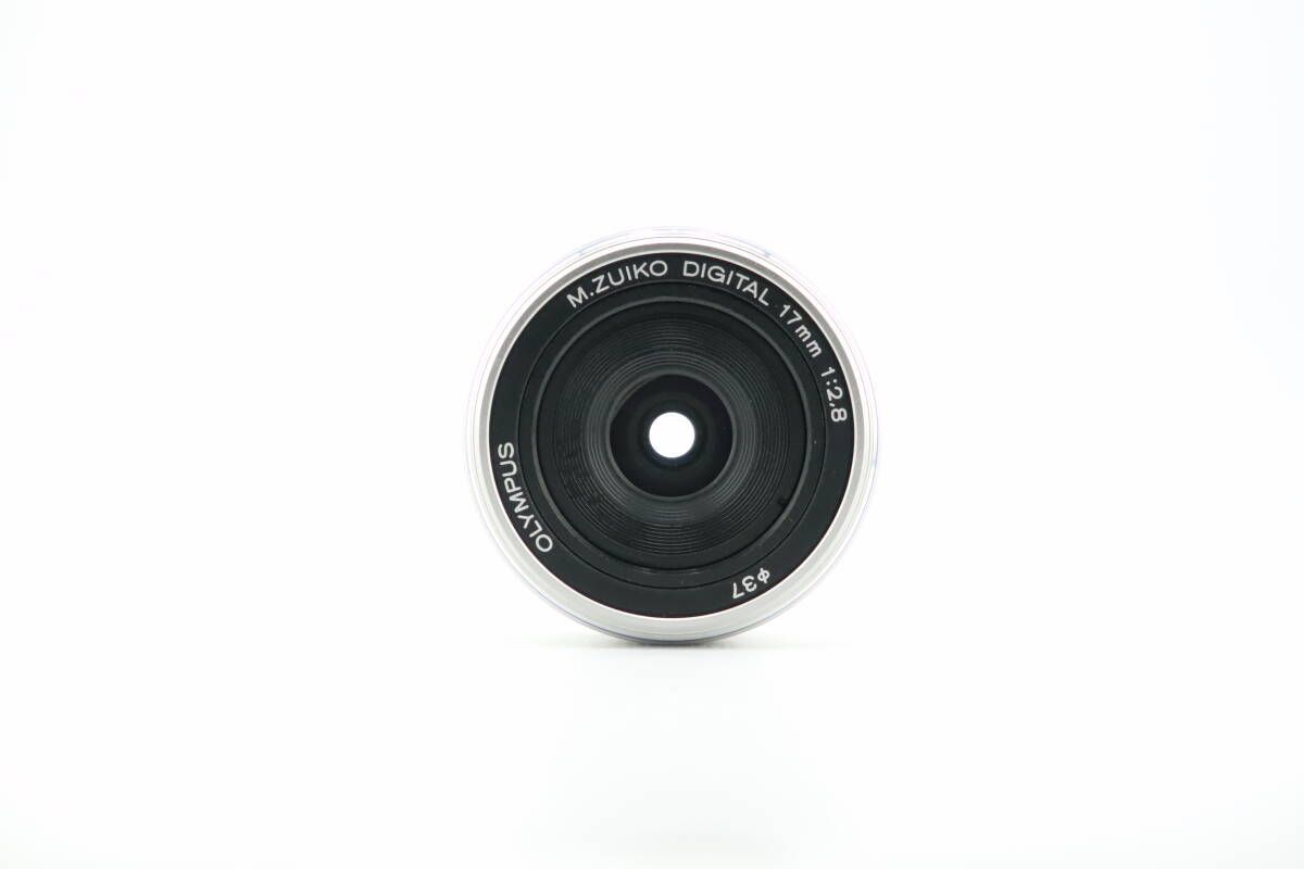 ☆極上品☆オリンパス OLYMPUS M.ZUIKO DIGITAL 17mm F2.8 シルバー