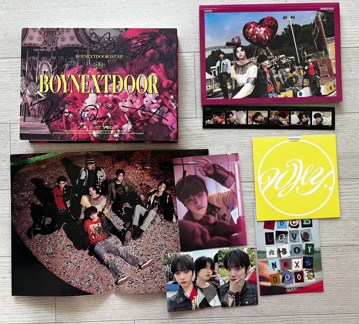 サイン入り MESSI メッシ BOYNEXTDOOR(ボイネク) アルバム サイン本 