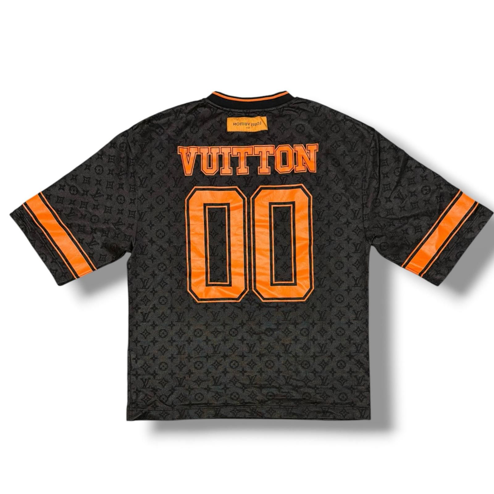 美品 ルイヴィトン　モノグラム フットボールシャツ　23SS 国内正規 LOUIS VUITTON 23SS モノグラムスポーティVネックTシャツ