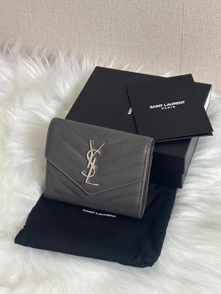 Saint Laurent サンローラン 二つ折り財布 グレー