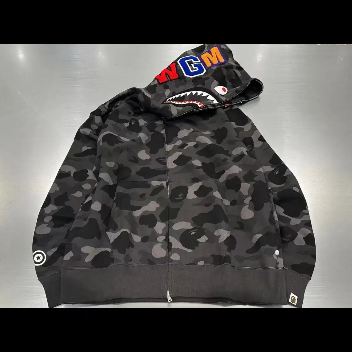 A BATHING APE シャーク カモフラージュ ジップアップパーカー ブラック系