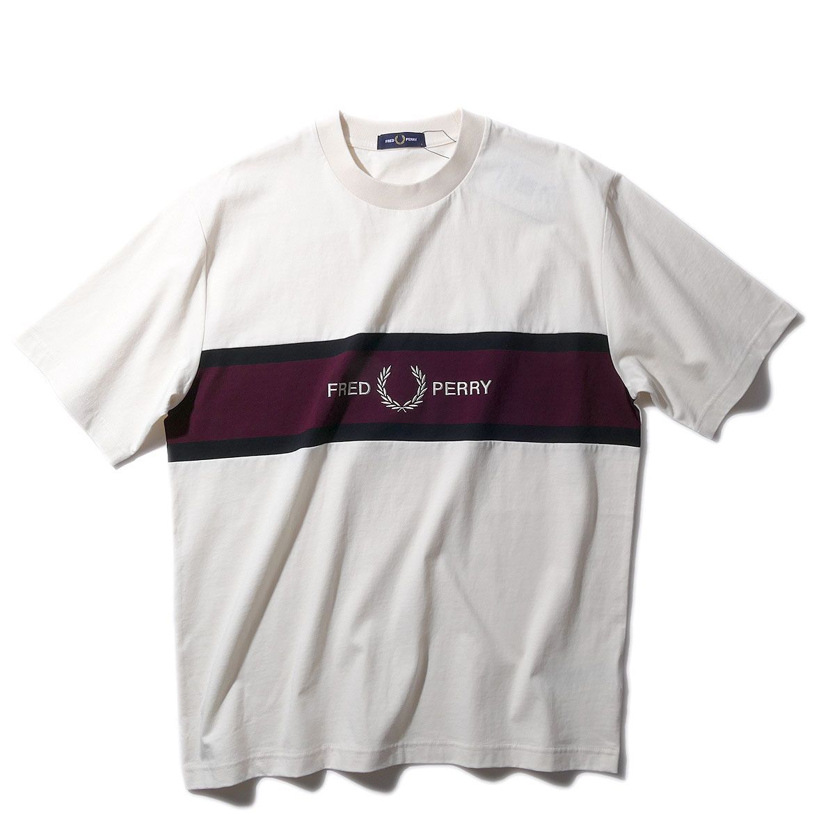 フレッドペリー エンブロイダリーパネルTシャツ M2405 560エクリュ FRED PERRY メンズ 半袖 厚手 おしゃれ ハイブランド かわいい 2026年春夏 2026SS