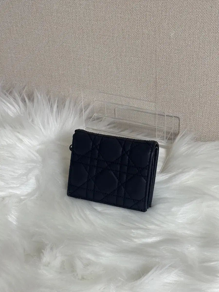 ディオール レディ カナージュ ブラック 財布