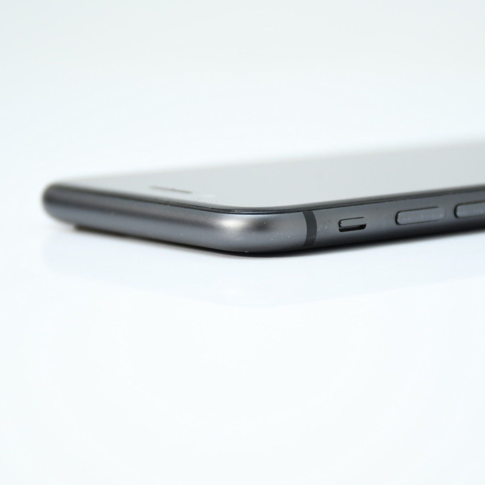 美品】iPhone 8 64GB スペースグレイ SIMフリー - メルカリ