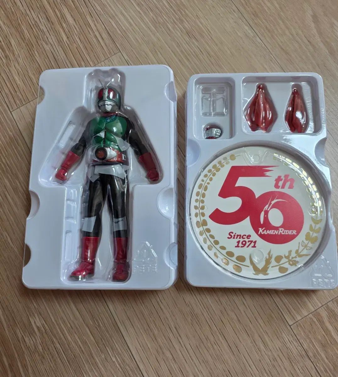 ジーン骨彫製法 仮面ライダー新2号 50周年 記念