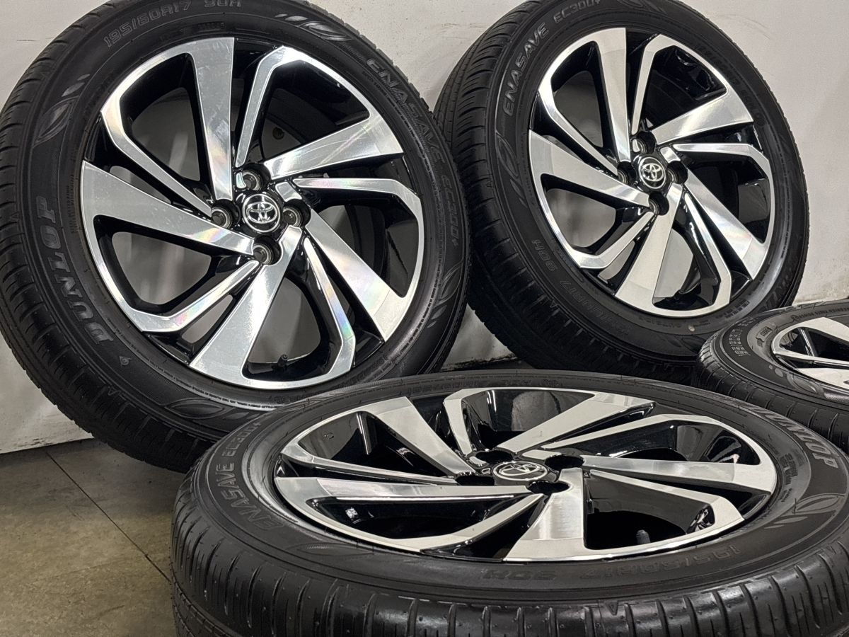 新車外し品】トヨタ ライズ Z 純正 17in 6J +40 PCD100 ダンロップ
