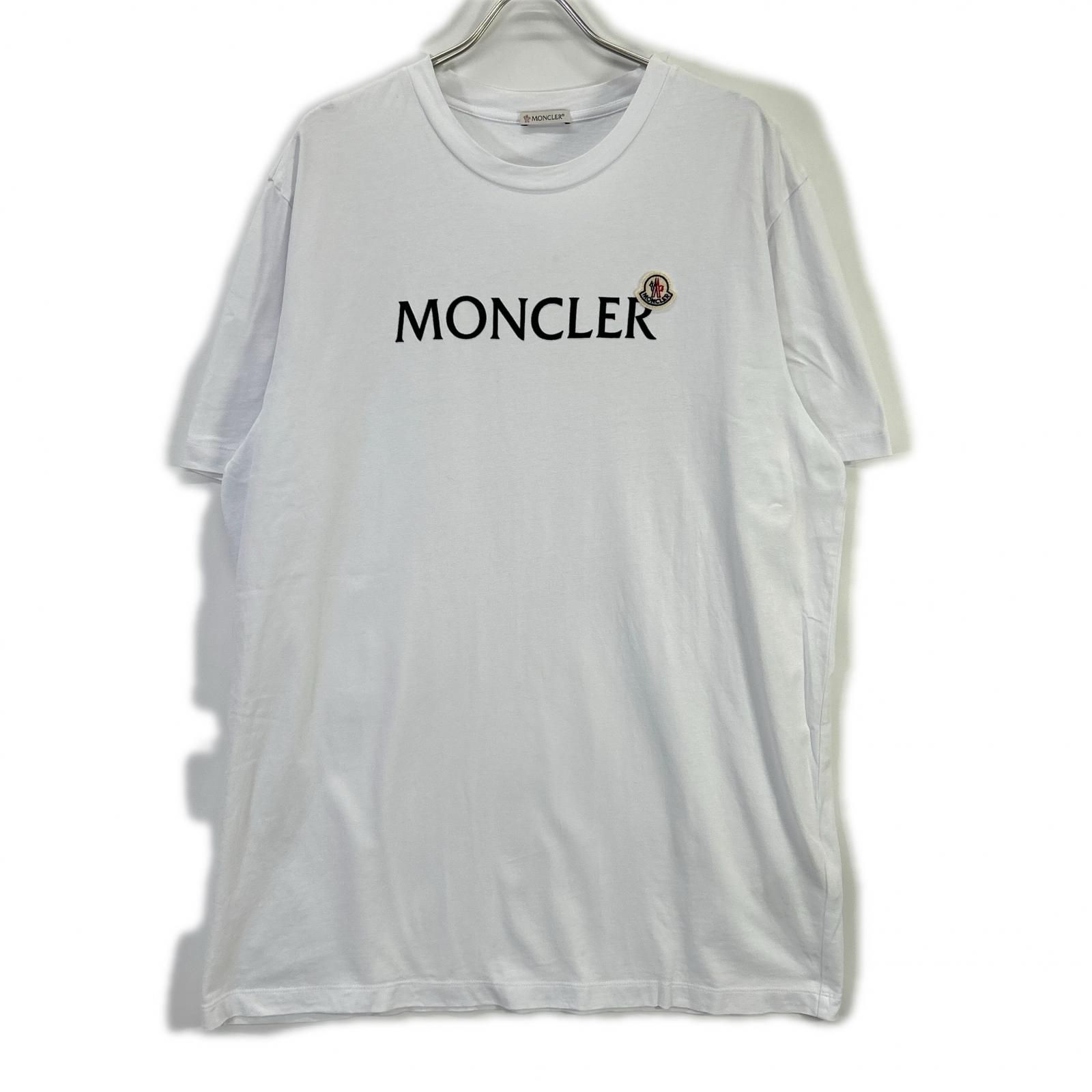 MONCLER モンクレール J20918C00024 ホワイト フロントロゴ ショート
