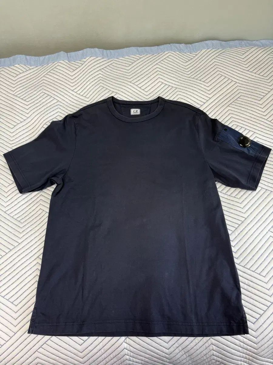 C.P. COMPANY シーピーカンパニー レンズ半袖 ネイビー L