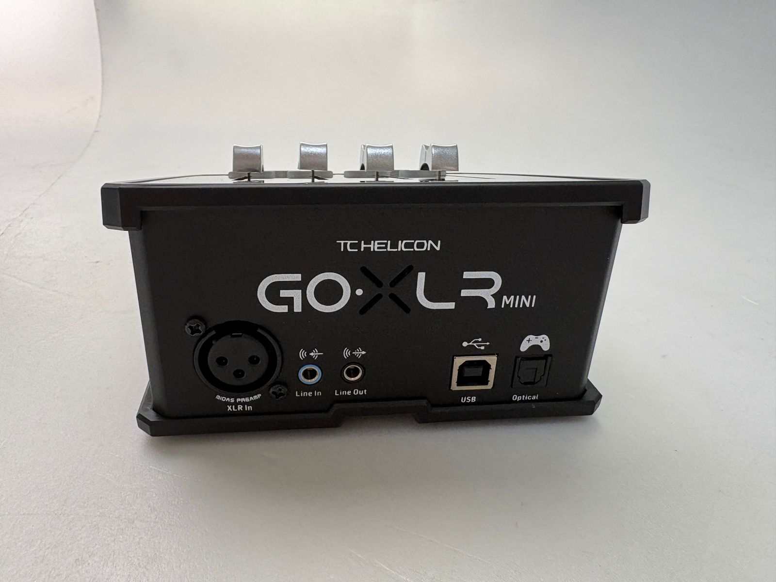 〇 ティーシーヘリコン TC-HELICON GO XLR MINI 配信用ミキサー 1100