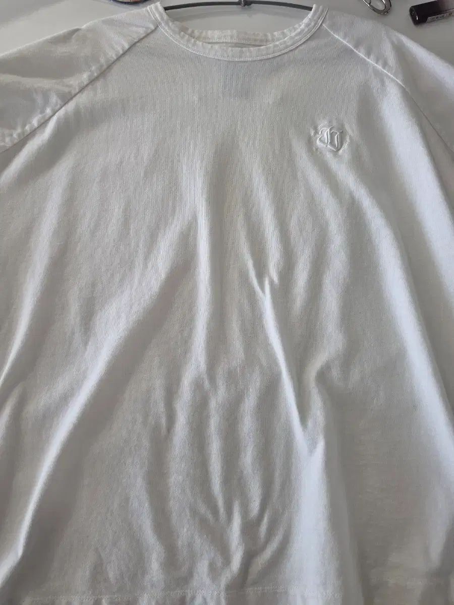 ジュンジェイ 白 半袖 Tシャツ