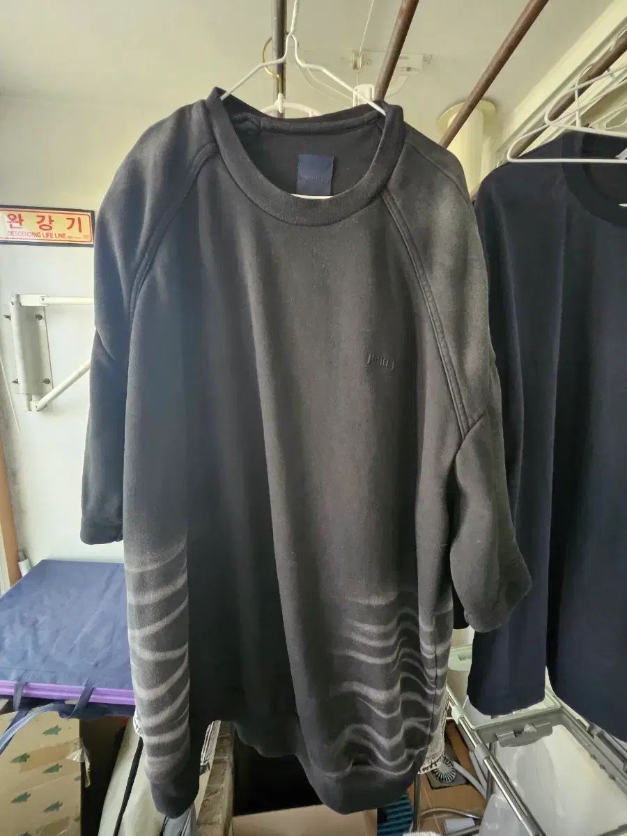 Juun.J ジュンジェイ バックロゴ 刺繍 半袖 Tシャツ 出品