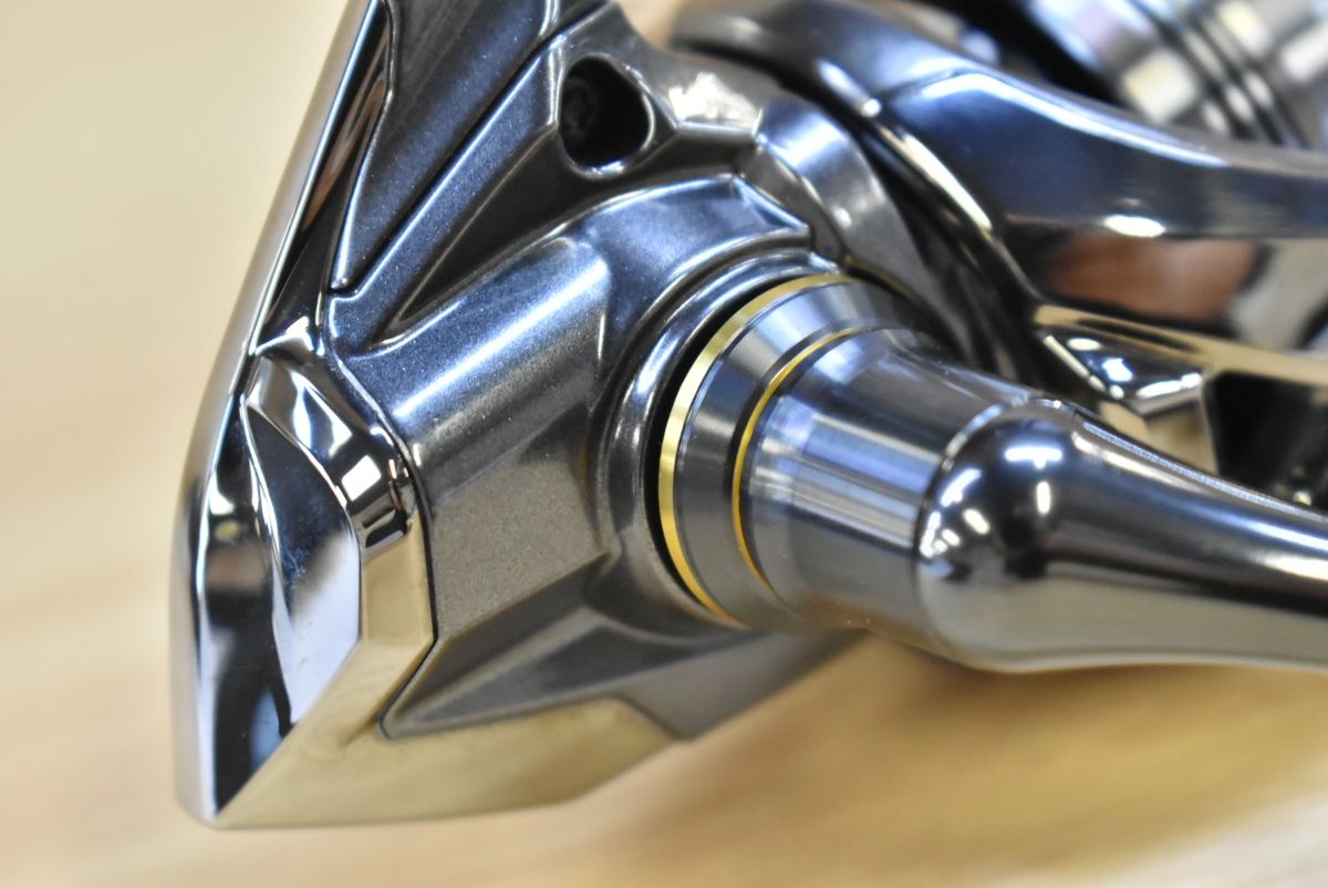 シマノ 24 ツインパワー 2500S スピニングリール SHIMANO TWINPOWER