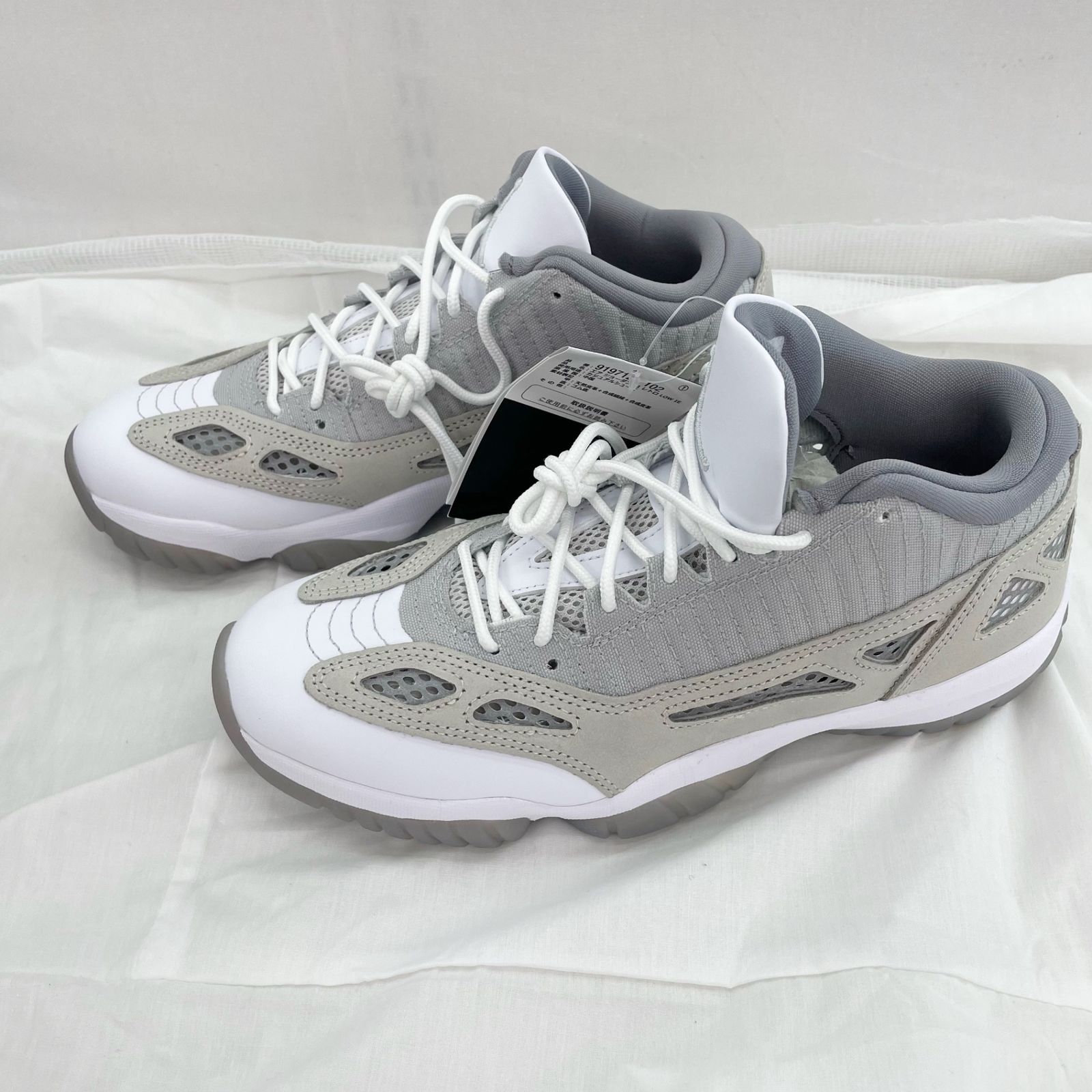美品 AIR JORDAN 11 RETRO LOW IE ナイキ エアジョーダン 11 レトロ 