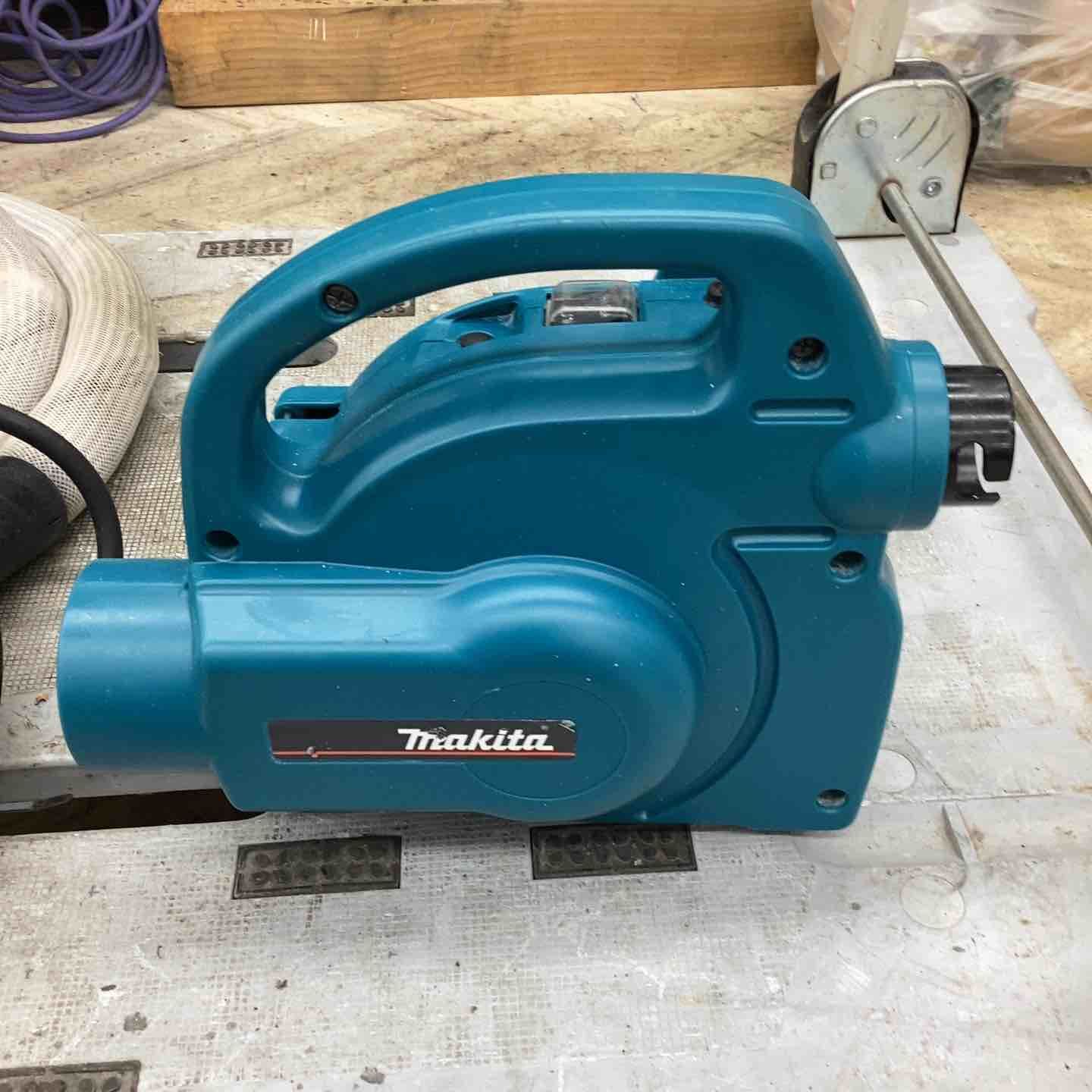 ☆マキタ(makita) 小型集じん機 乾式 450(P)【越谷店】 - メルカリ