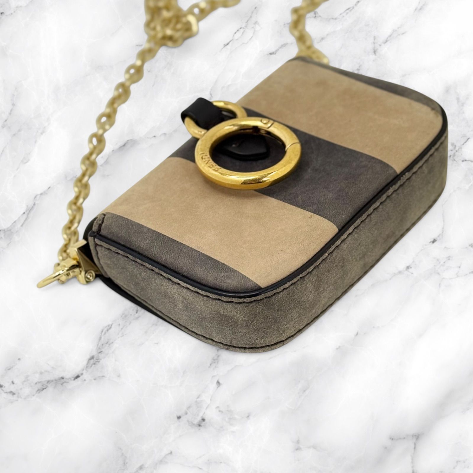 希少 FENDI フェンディ ペカン ナノバケット ポーチ チャーム チェーン