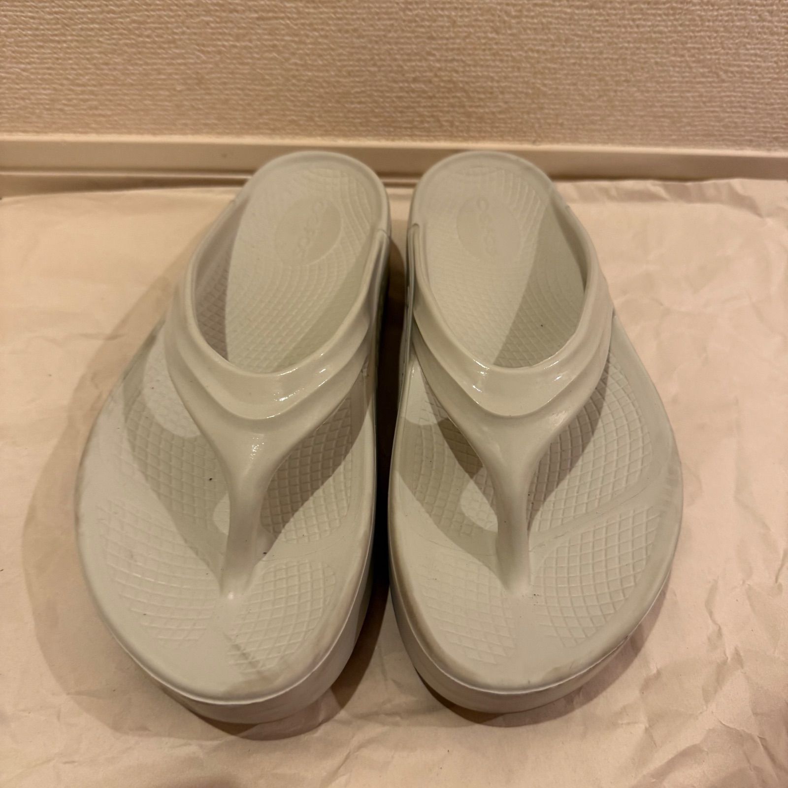 OOFOS ウーフォス OOmega Luxe Women's OOmega Chukka 