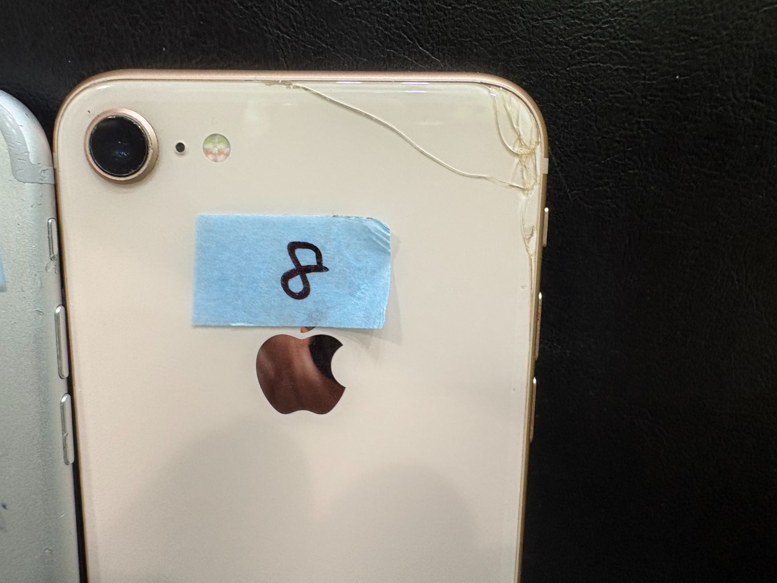iPhone6～8 ジャンク7台まとめ売り 電源入らず - メルカリ