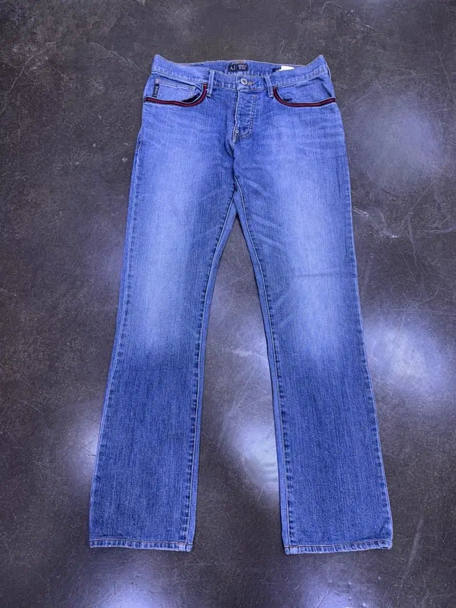 ARMANI アルマーニ ジーン ストレートフィット ヴィンテージ Classic ウォッシュ ライト デニムパンツ 32
