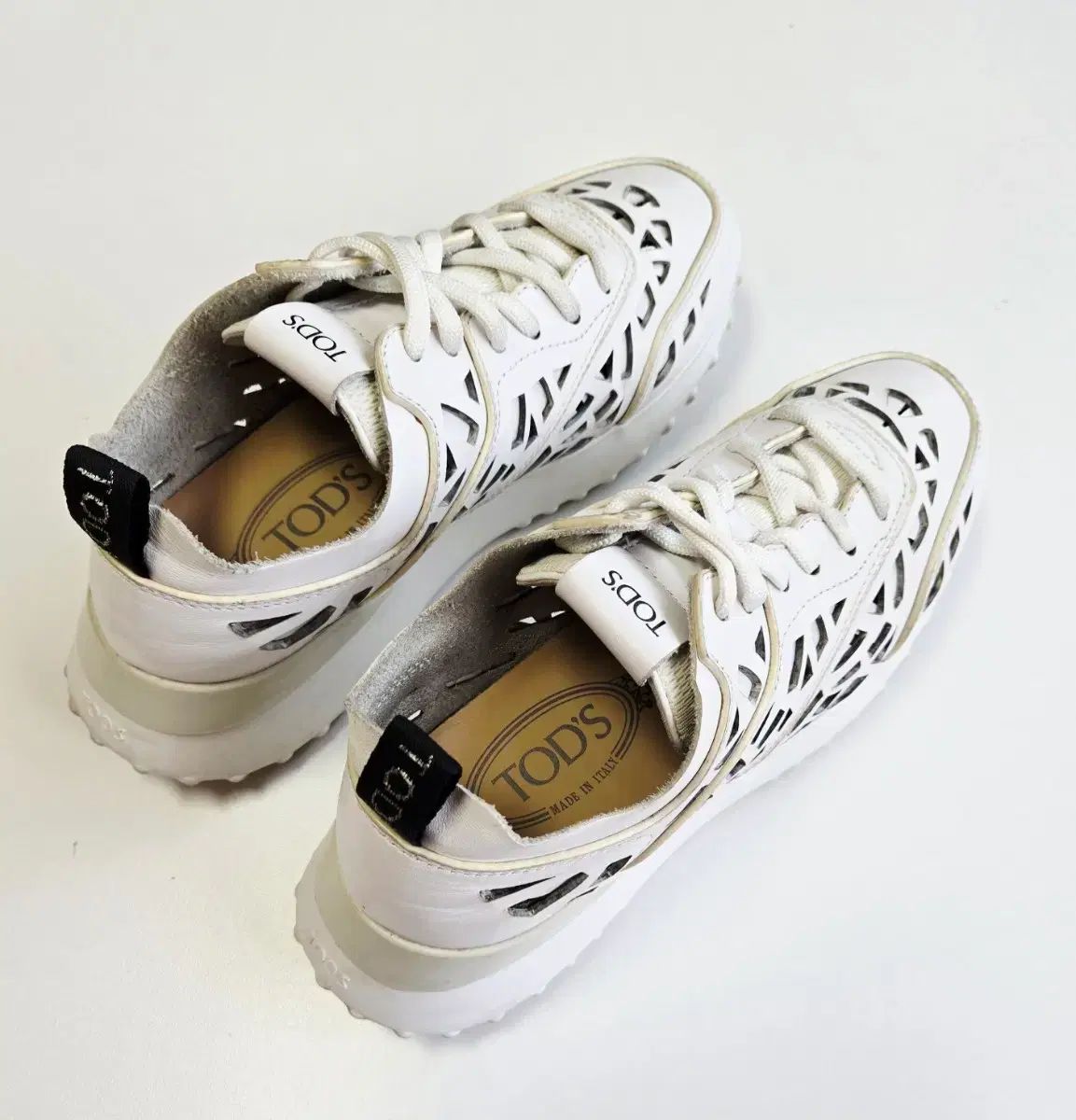 (正規品)TOD'S レディース 白 カットアウト スニーカー 37 (230 235mm)
