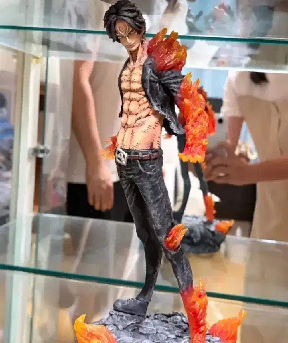 ONE PIECE エース フィギュア