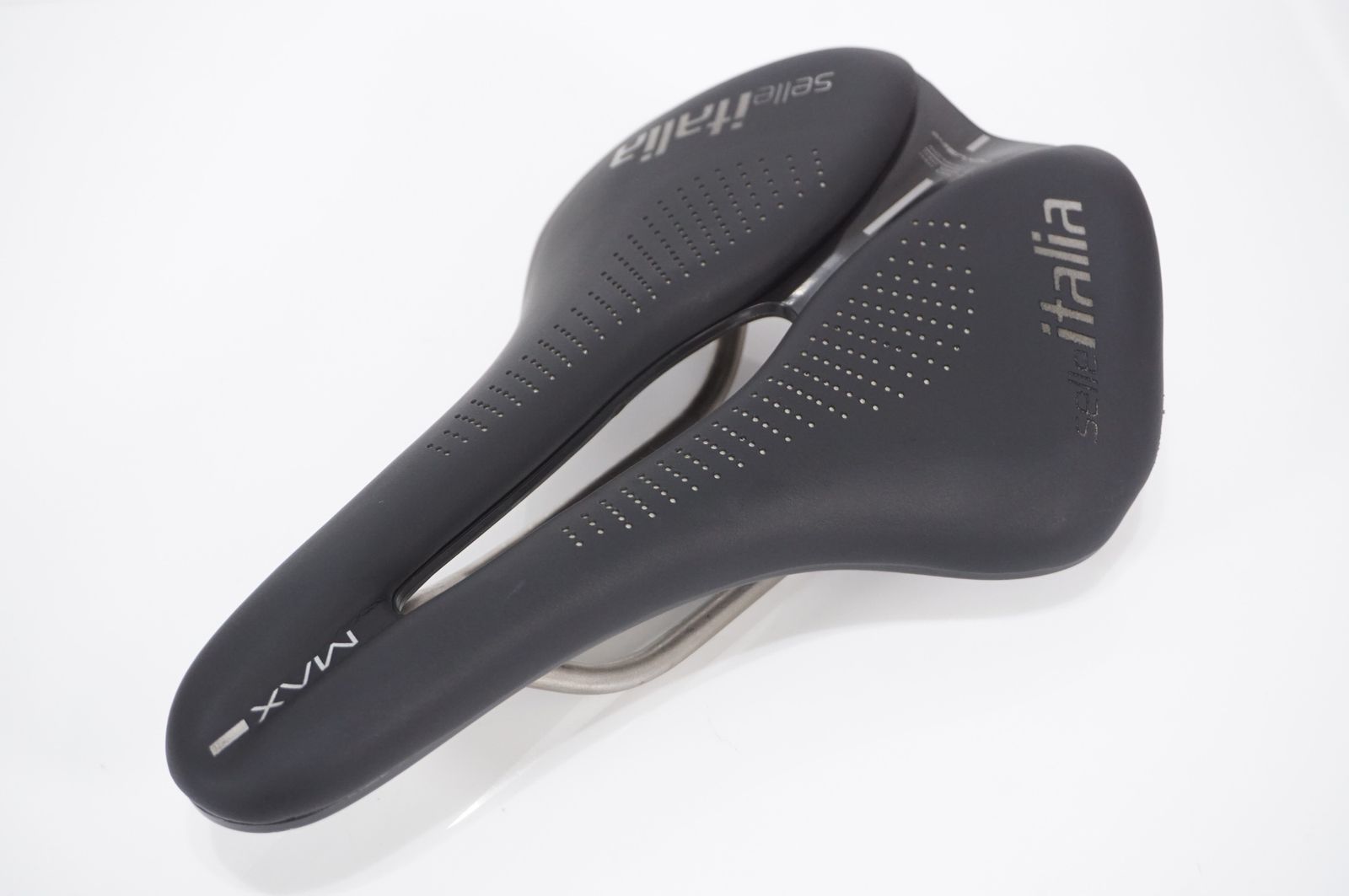 SELLE ITALIA 「セライタリア」 MAX NOVUS BOOST EVO Ti316 SUPERFLOW