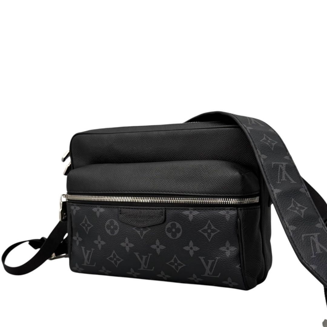 LOUISVUITTON ルイヴィトン タイガラマ エプリクスメッセンジャーPM ルイヴィトン タイガラマ アウトドア メッセンジャー PM 黒 LOUIS