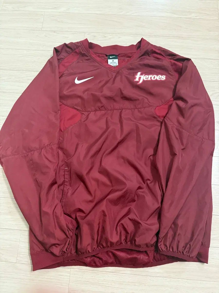 KIWOOMヒーローズ NIKE(ナイキ) 長袖ウィンドブレーカー XL 出品