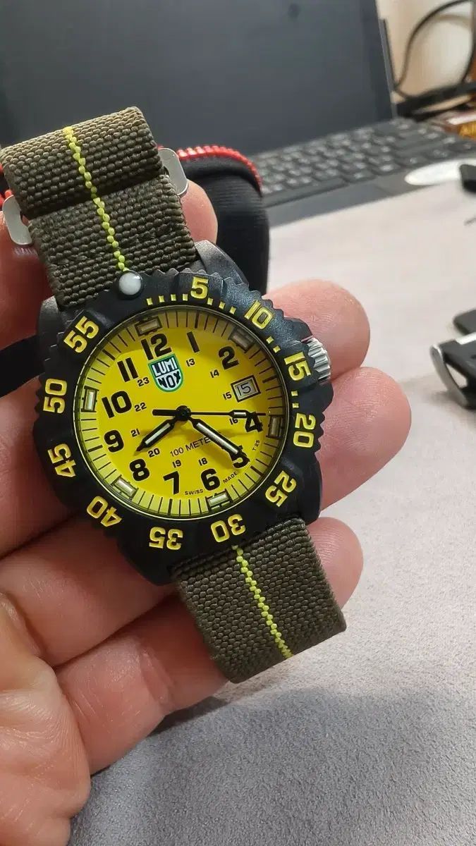 LUMINOX x2 2075