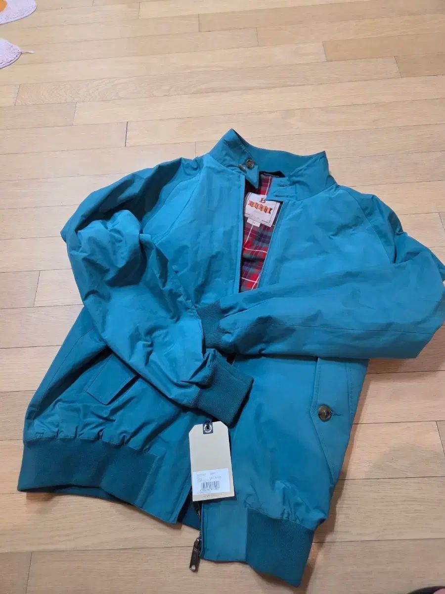 バラクータ G9 グリーン COLOR 44 サイズ 新品