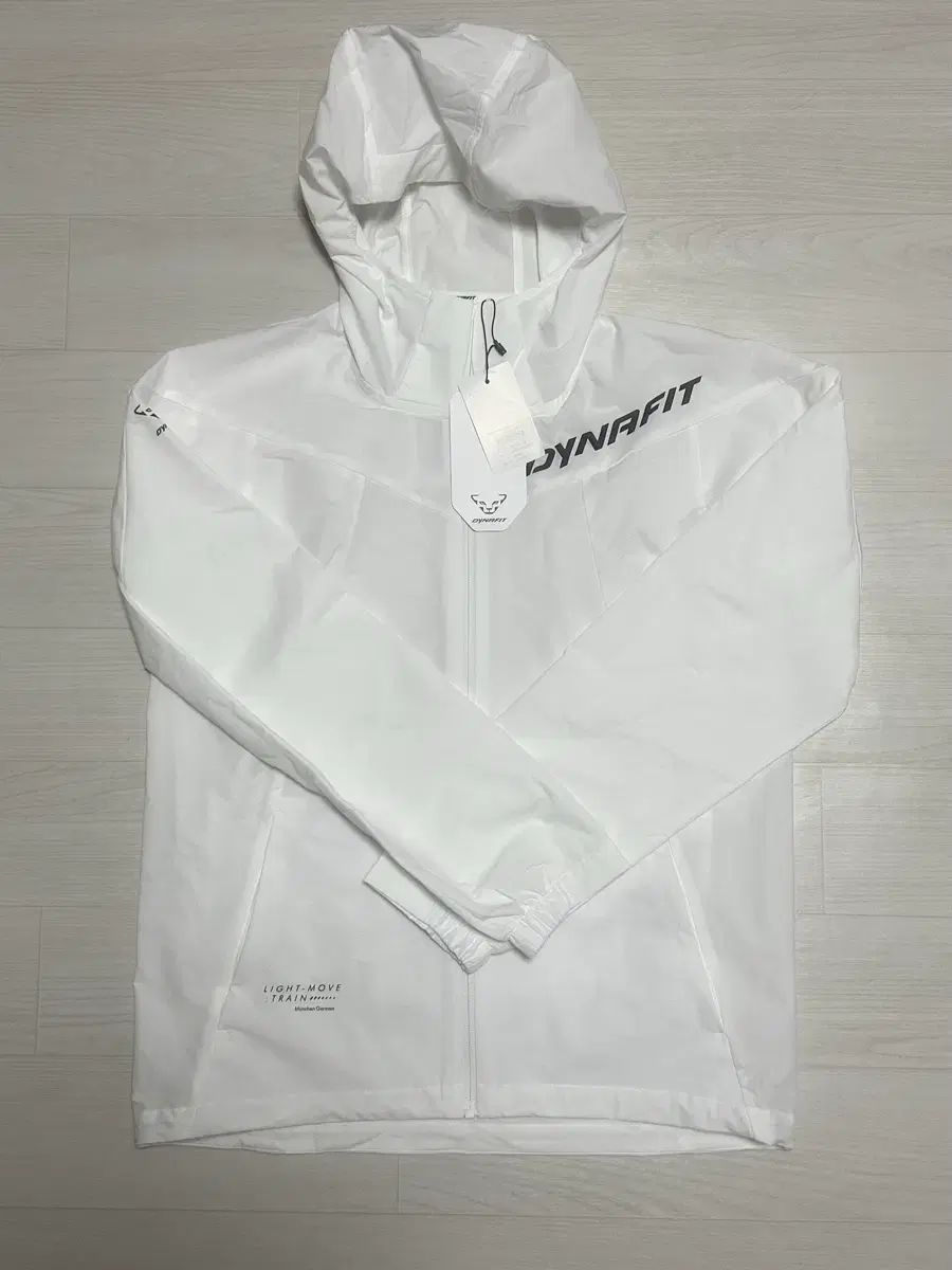 (新品) ディナフィット ランニング WHO ウィンドブレーカー M