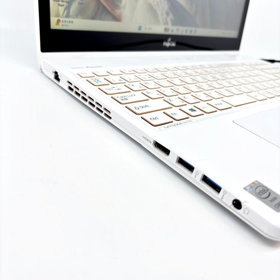 ノートパソコン Corei7 SSD 液晶タッチパネル Win11 A61 富士通 Corei7 SSD 16GB Win11 タッチパネル A61 - メルカリ