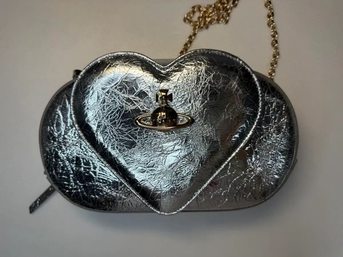 Vivienne Westwood ヴィヴィアン・ウエストウッド ハートバッグ シルバー 46,713円