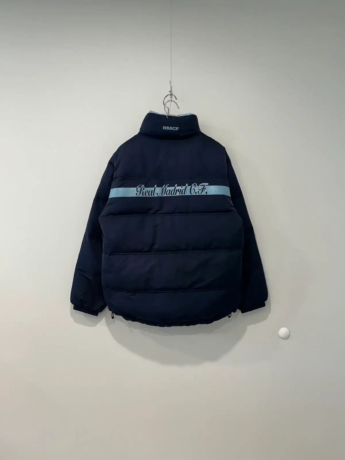 アディダス adidas ダウン レアルマドリード ダウン - メルカリ