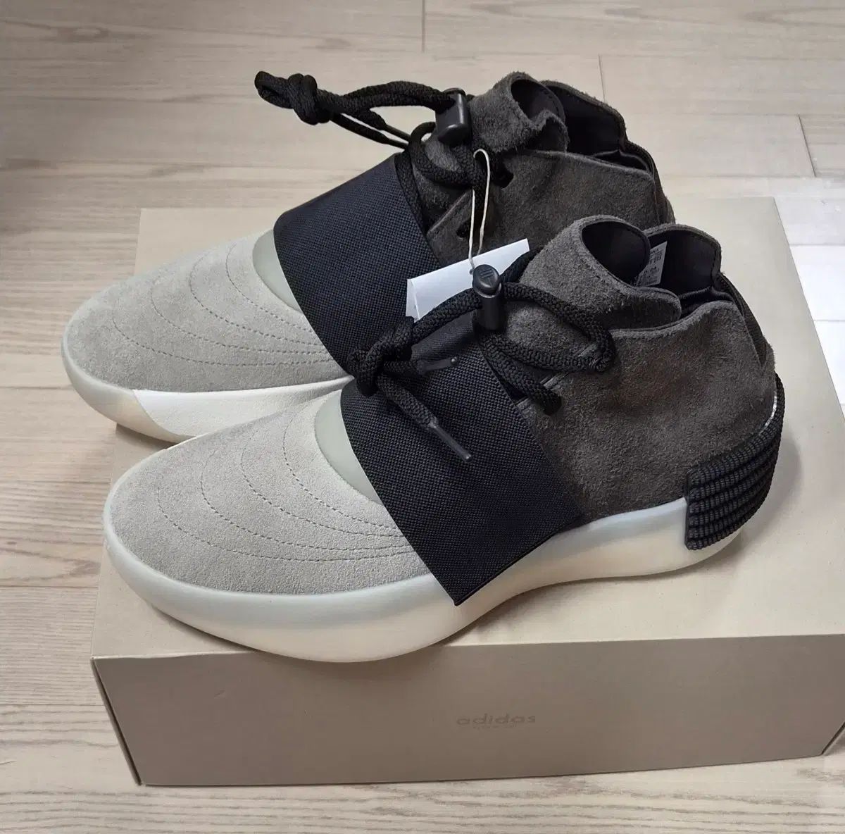 新品 フィアオブゴッド adidas x FEAR OF GOD アスレチック トレーナー 275