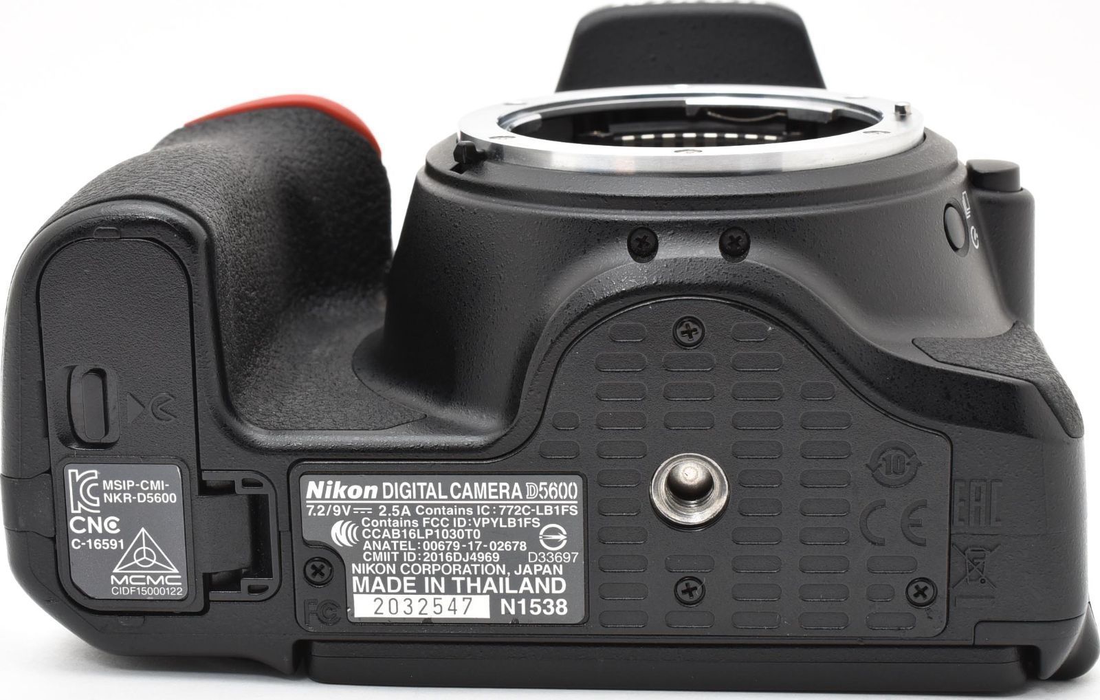 E13[7197]29 ニコン Nikon D5600 ボディ 【ショット数 31，459回