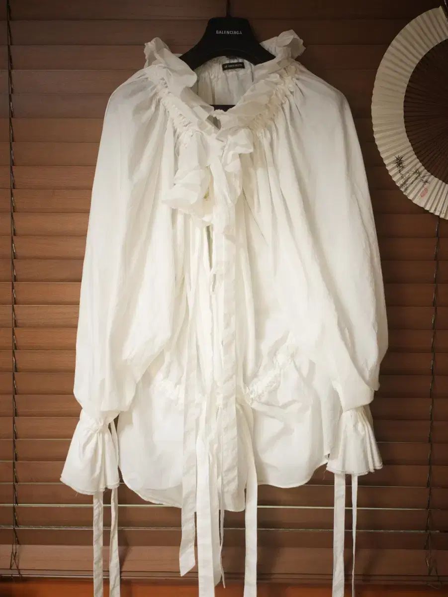 アンド ドムルミスター 25aw ラッフルシャツ