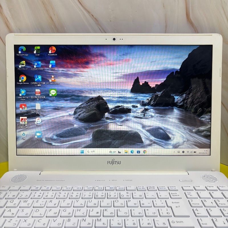 第7世代 Core i7 SSD240GB Win11ノート 富士通 LIFEBOOK - メルカリ