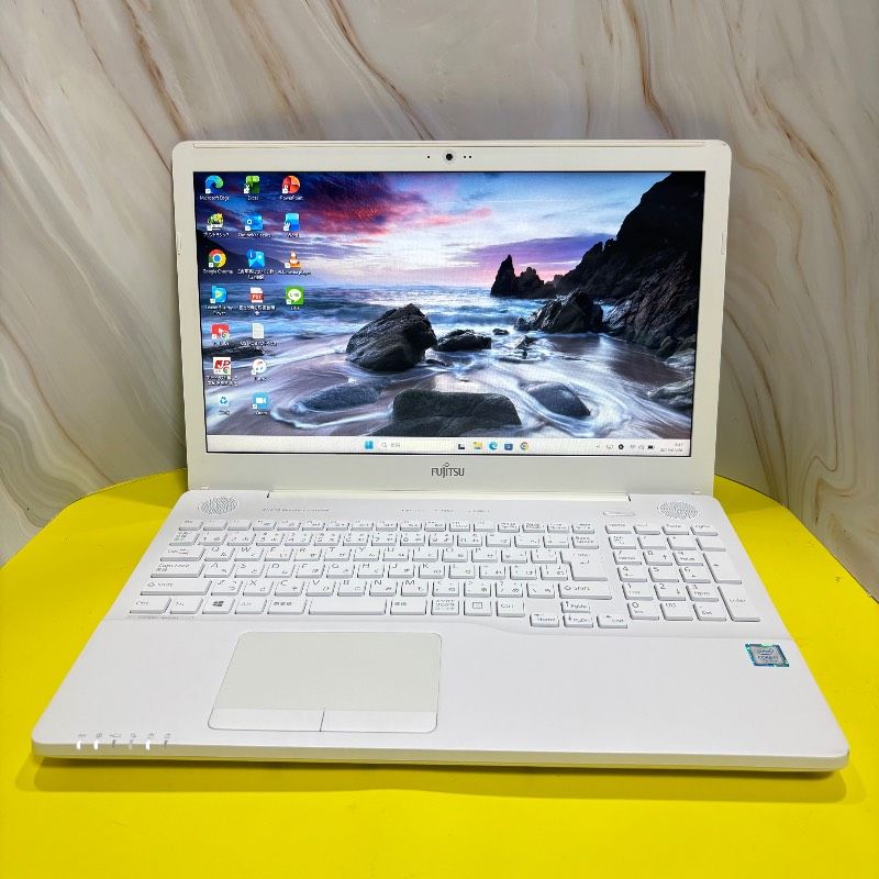 第7世代 Core i7 SSD240GB Win11ノート 富士通 LIFEBOOK - メルカリ