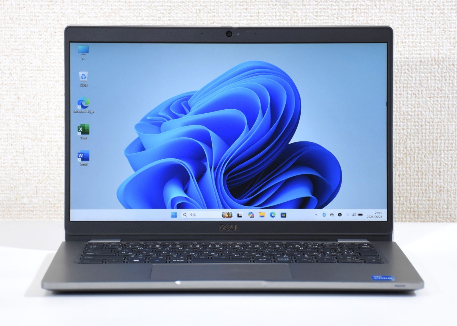 DELL 中古美品Latitude 5320 I5-1145G7 16G/256 DELL Latitude 5320 / Core i5-1145G7 / メモリ16G / SSD 256G / 13.3