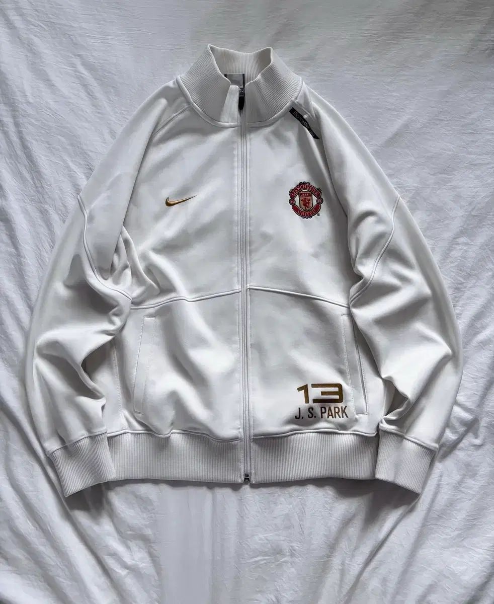 NIKE ナイキ マンチェスターユナイテッド 06-07 パクチソン Mサイズ ナイキ マンチェスター・ユナイテッドFC ジャージ パク・チソン - メルカリ