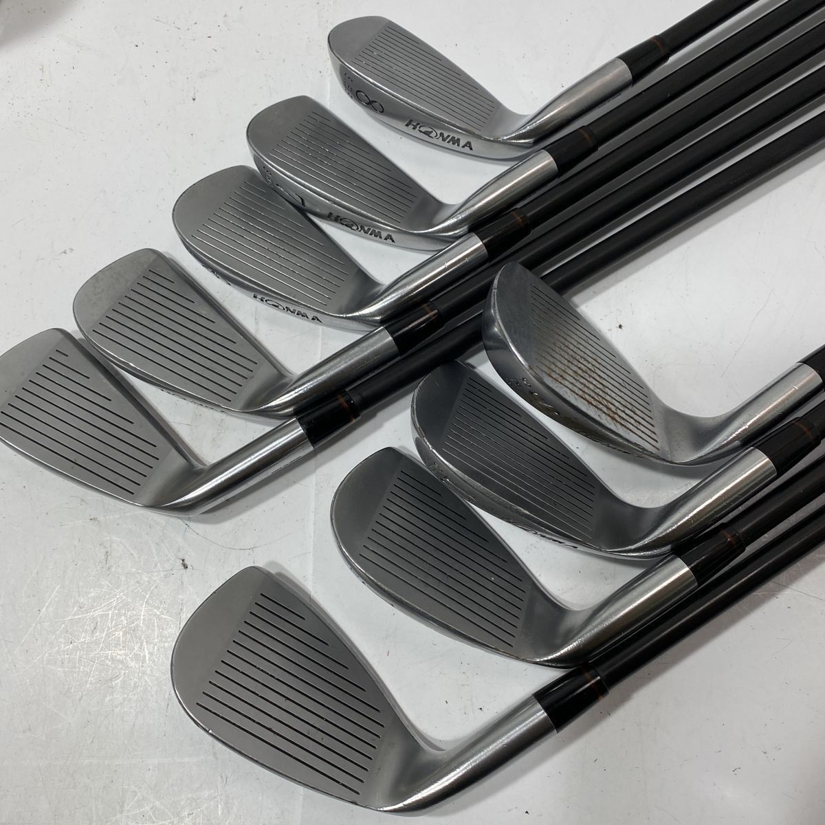 金モグラ！ HONMA ホンマ LB-606 KB MODEL アイアン9本セット 男性右