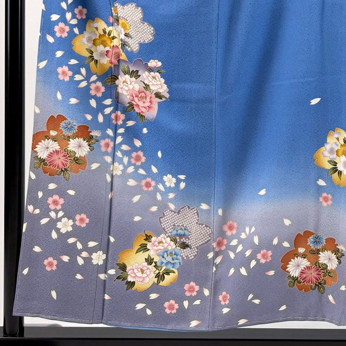 振袖 身丈154.5cm 裄丈63cm S 袷 二尺袖 桜 牡丹 金彩 ぼかし 水色