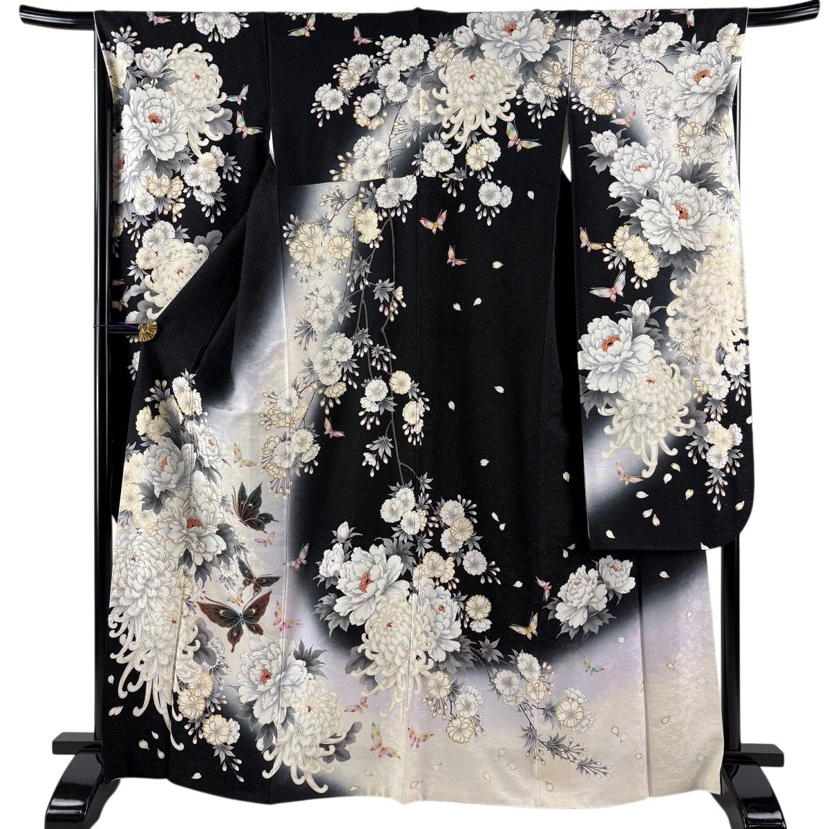 【美品】 振袖 身丈166.5cm 裄丈67cm M 袷 牡丹 蝶 金銀彩 銀通し 黒 正絹 名品 【中古】
