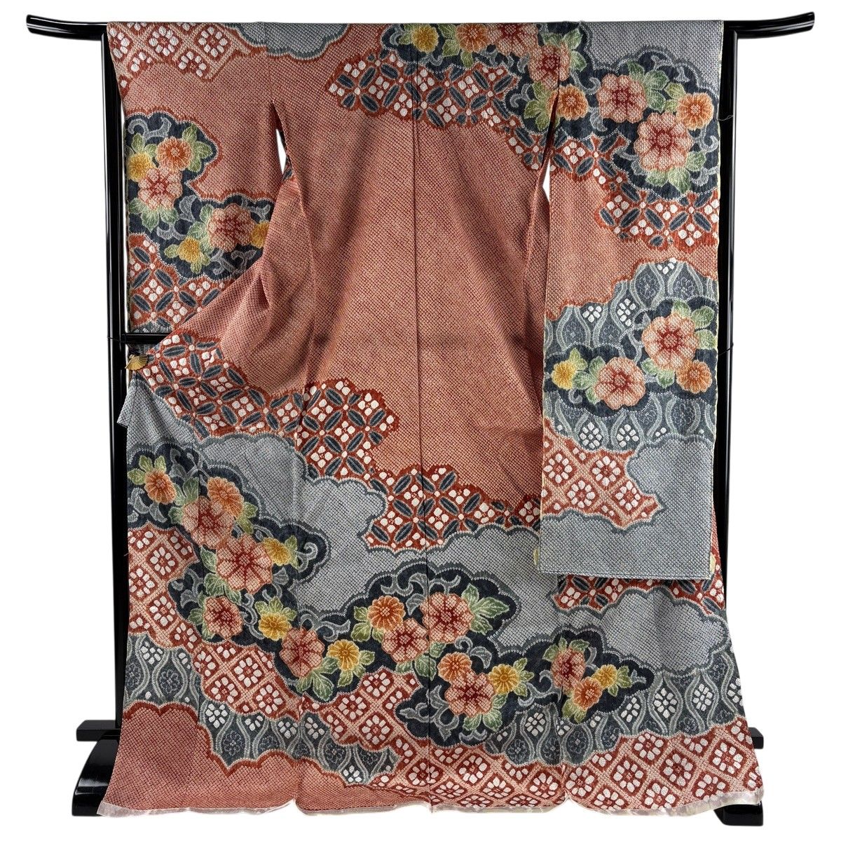 【美品】 振袖 身丈182.5cm 裄丈65.5cm 未仕立て 仮絵羽 草花 雲文 絞り 赤茶 正絹 秀品 【中古】
