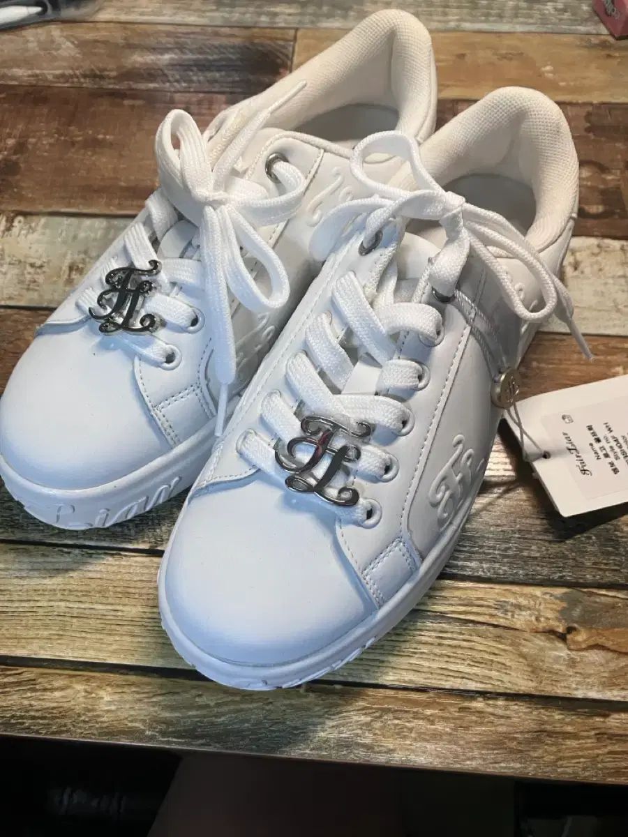 fair Liar フリルリボンゴルフシューズ SHOES & GLOVES – 【公式