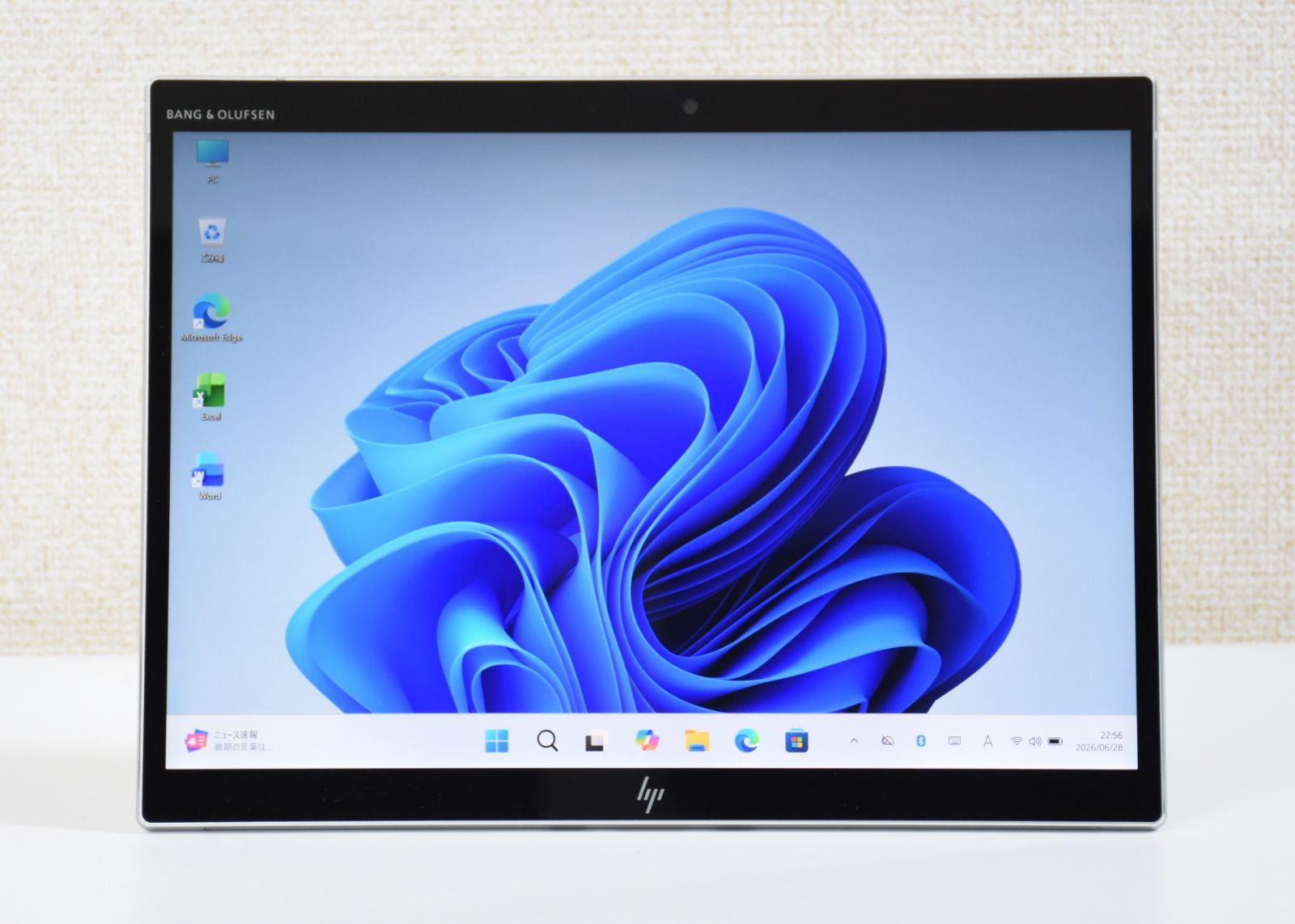 HP Elite x2 G4 タブレットPC / Core i5-8265U / メモリ8G / NVMe SSD 256G / 13インチ / タッチパネル / Windows 11 / 中古ノート